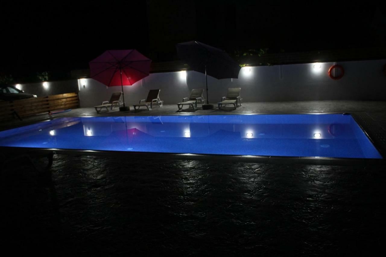 Berryrose Villa بيرفوليا المظهر الخارجي الصورة