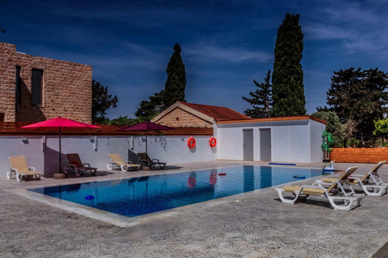Berryrose Villa بيرفوليا المظهر الخارجي الصورة