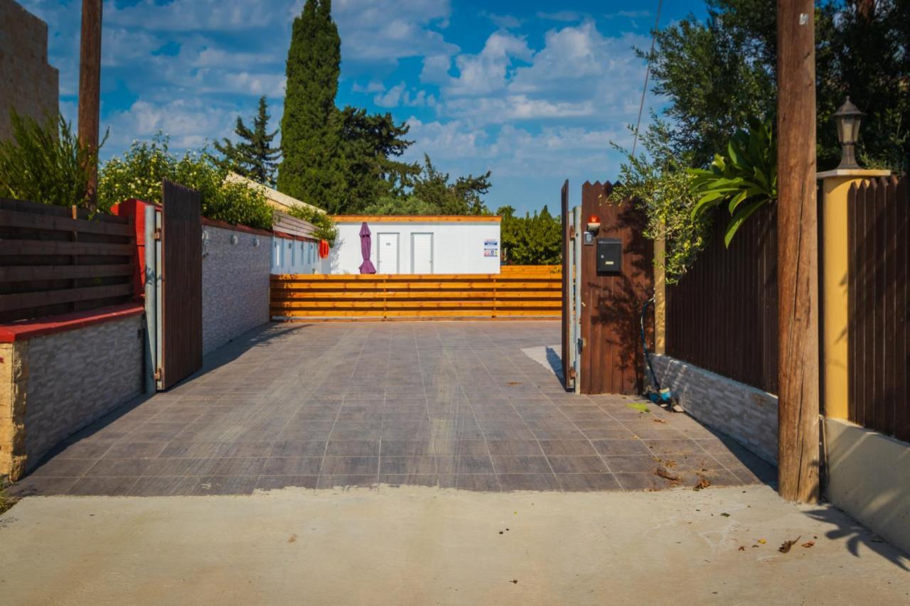 Berryrose Villa بيرفوليا المظهر الخارجي الصورة